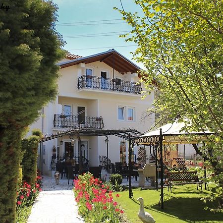 Apartament Pension Lale Peštani Zewnętrze zdjęcie