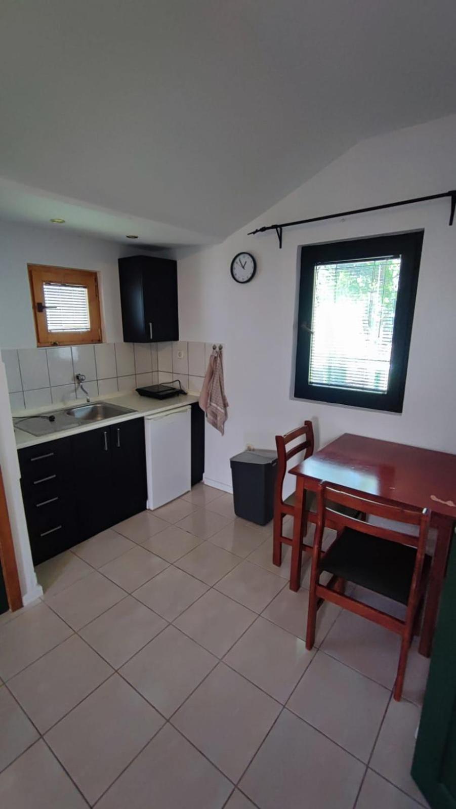 Apartament Pension Lale Peštani Zewnętrze zdjęcie
